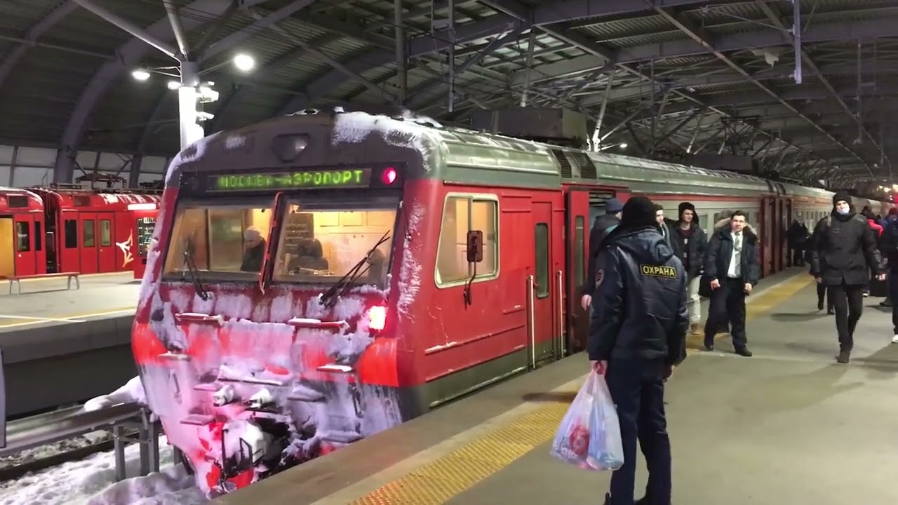 Как добраться из аэропорта Домодедово в Москву на электричке. Лайфхак