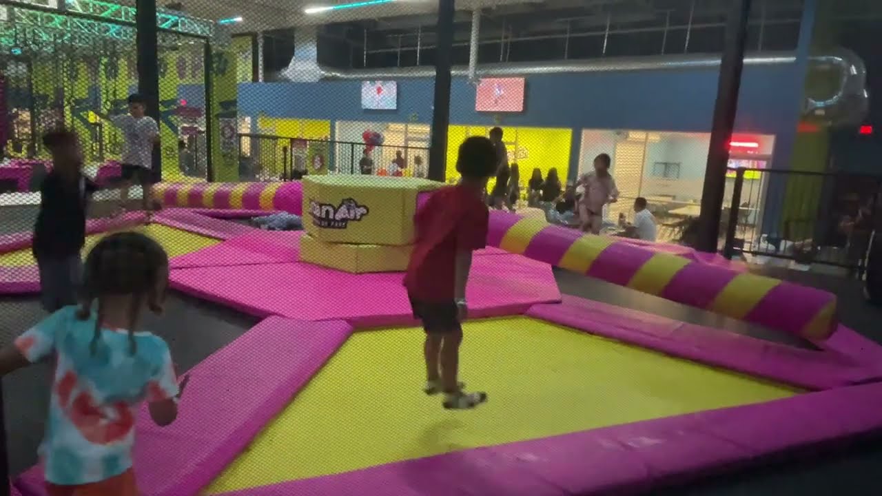 URBAN AIR TRAMPOLINE AND ADVENTURE PARK FULLERTON
