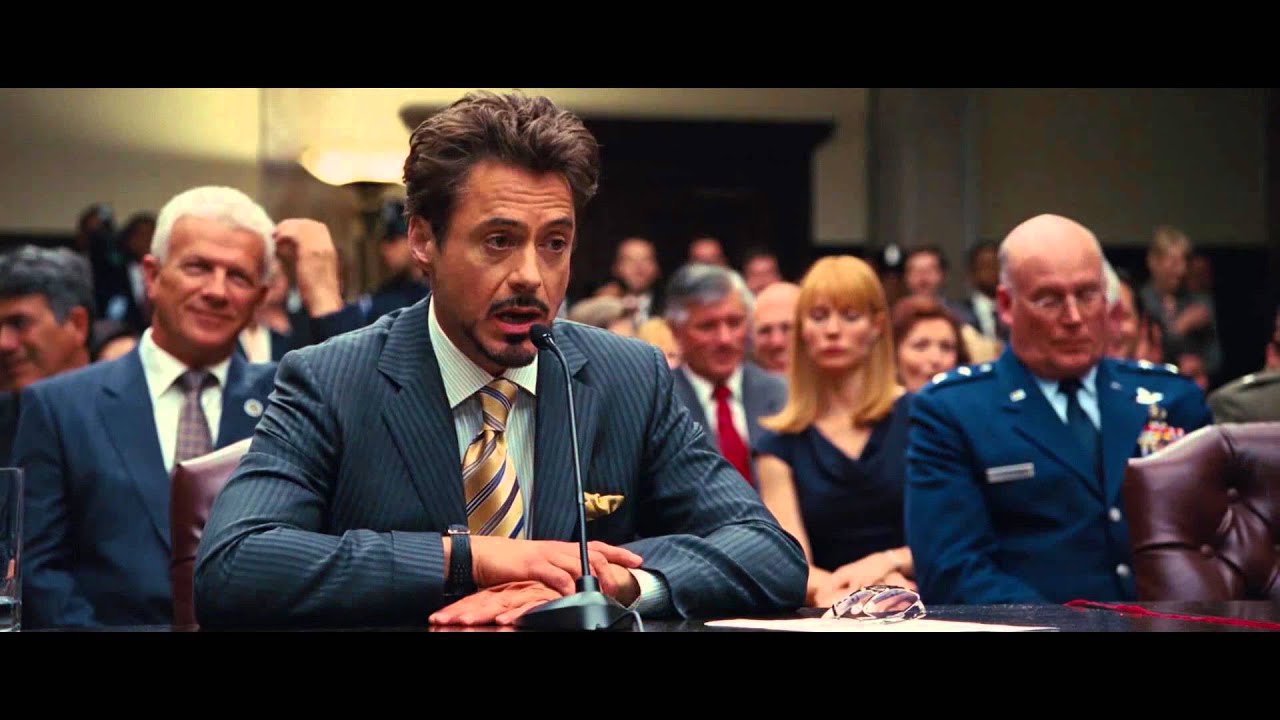 Extracto de Iron Man 2 privatizaci&oacute;n de la paz mundial