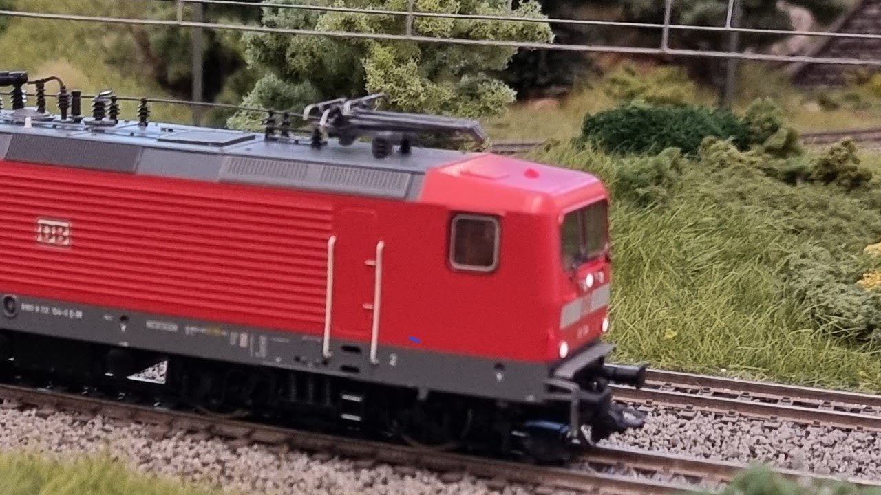 Fahrvideo auf neugestalteter Märklin H0 Anlage
