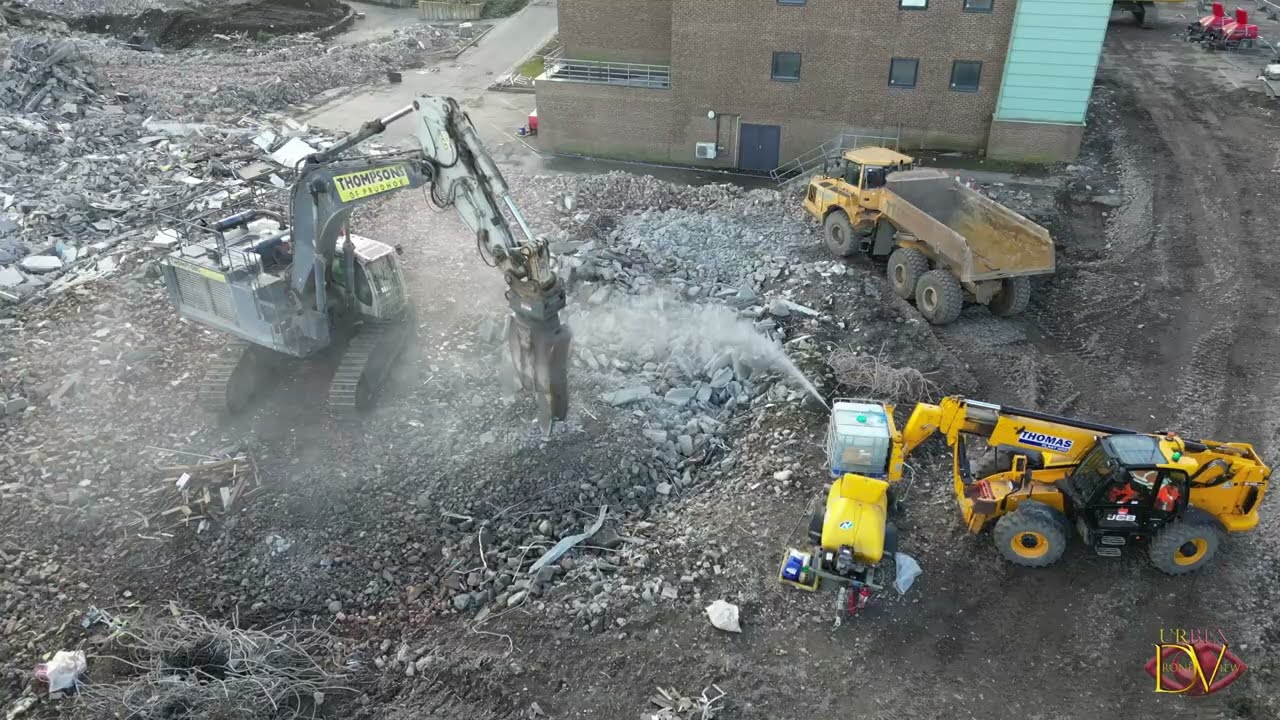 Demolition Update 2 : Castle Leazes Student Accommodation. It's nearly gone!   🚧🔥