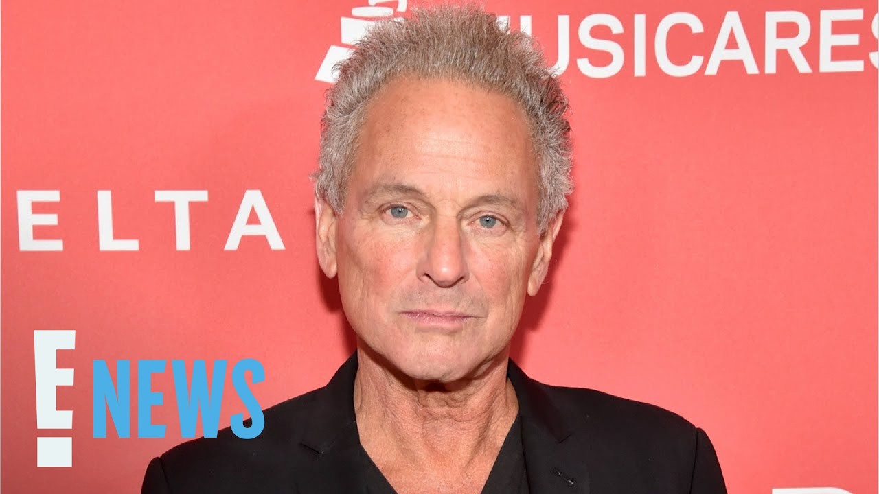 Участник группы Fleetwood Mac Линдси Бакингем подвергся нападению с применением неизвестного веще...