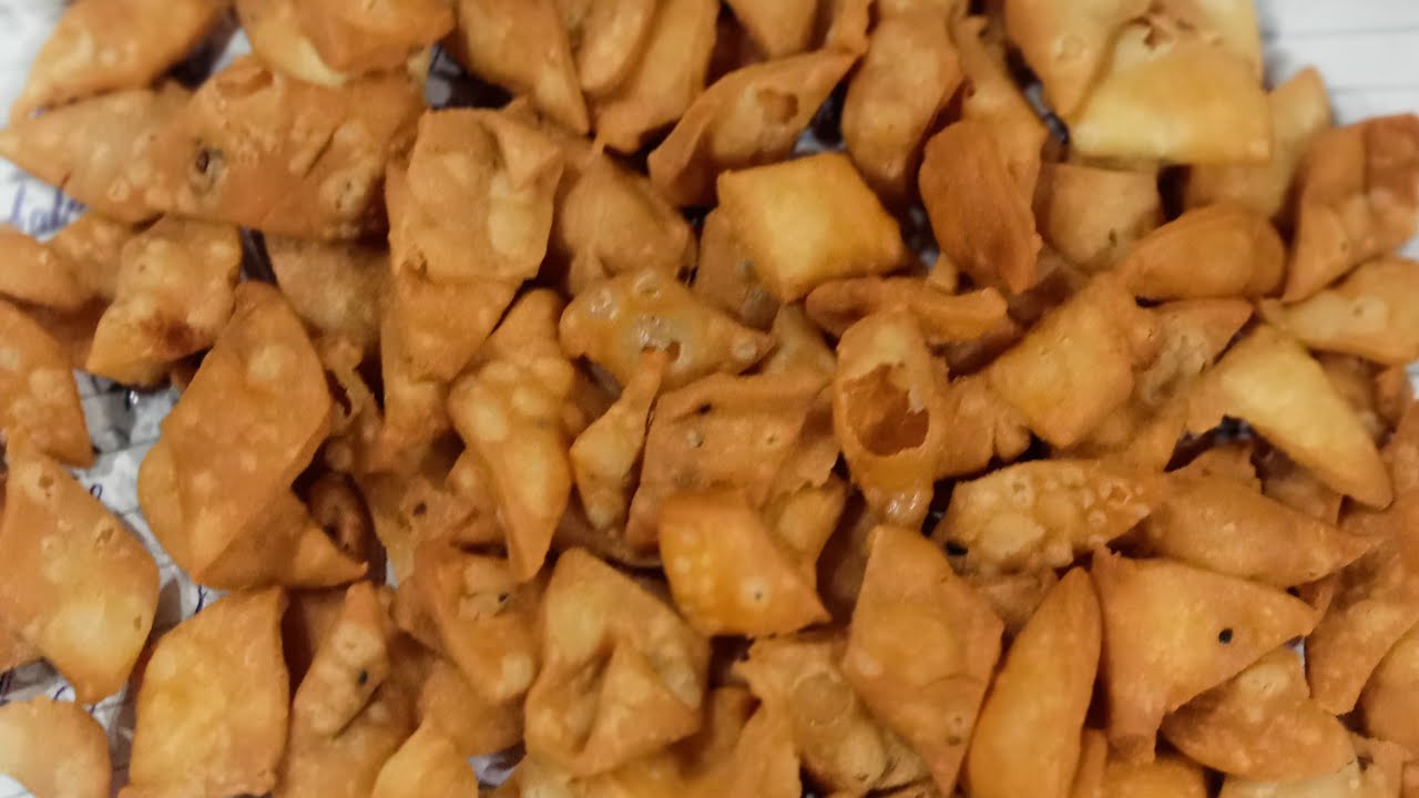 Holi special (namak pare, nimki)😋👍😊