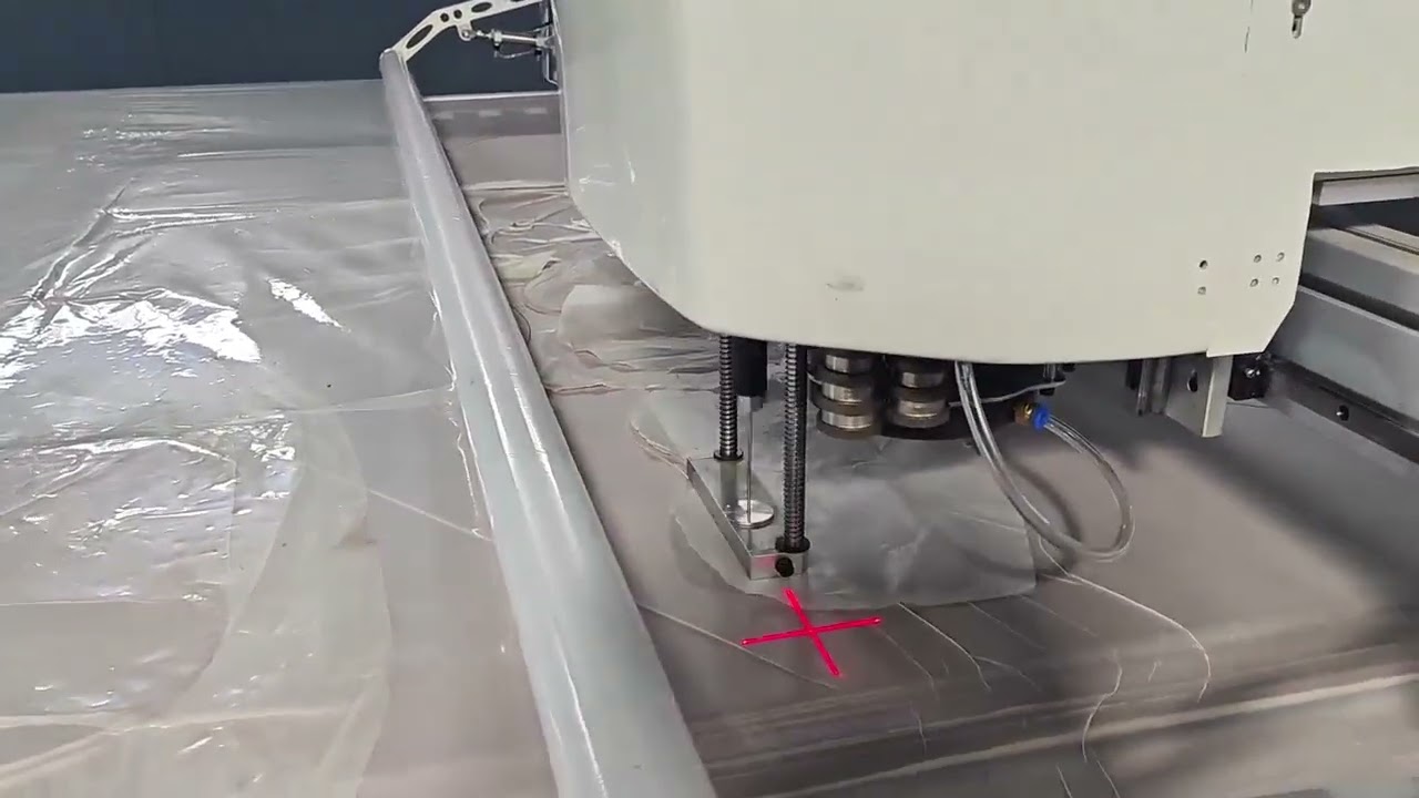 #cnc cutting machine #Multi-layer cutting composite sponge 多层裁切割复合海绵5