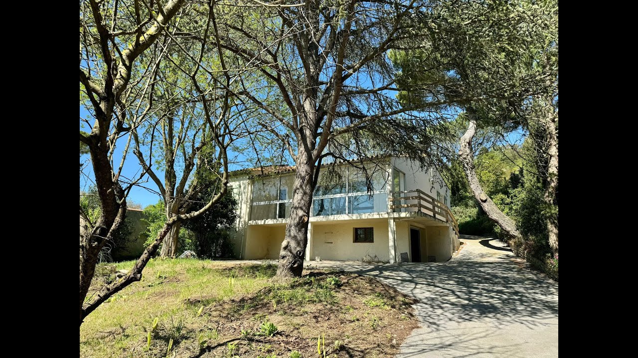 Maison 135 m² avec studio indépendant, grand garage et terrain arboré à Alairac, secteur recherché