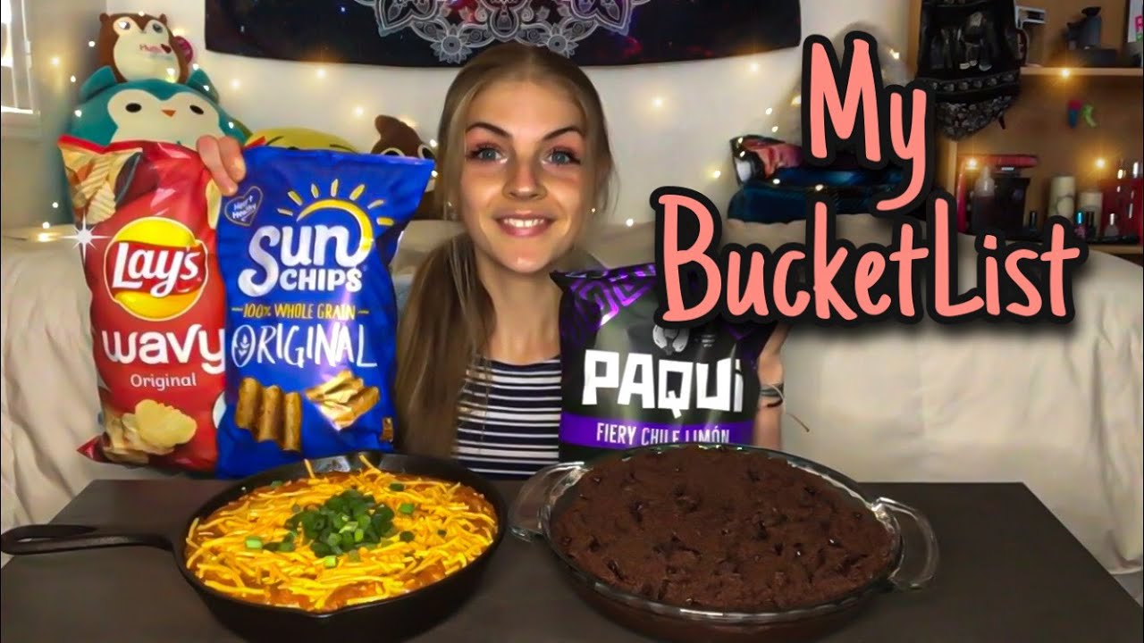 CHIPS AND DIP MUKBANG! (Cheesy BBQ 'Chicken' Dip and Brownie Batter Dip) (Vegan)