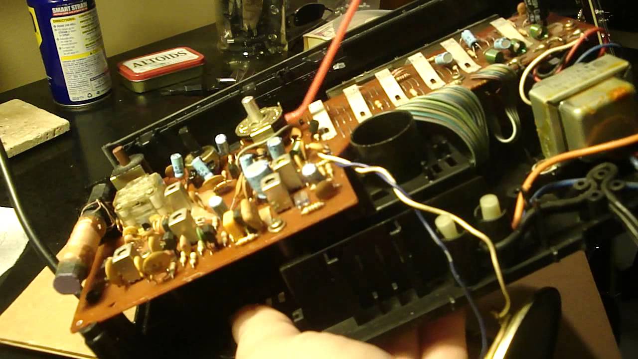 Cleaning AM / FM Clock Radio Volume Control Scratchy Noisy Repair Video