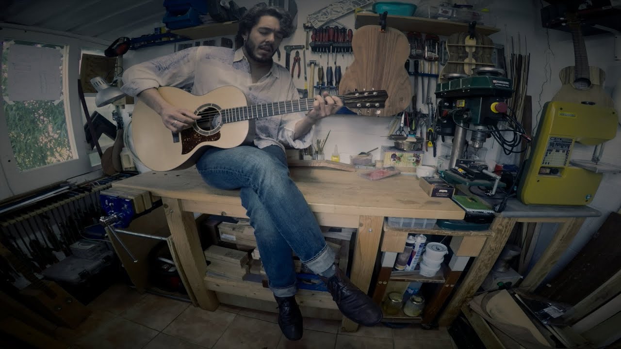 Salva Criado - Toca despertar (Guitarra luthier Matias Costa)