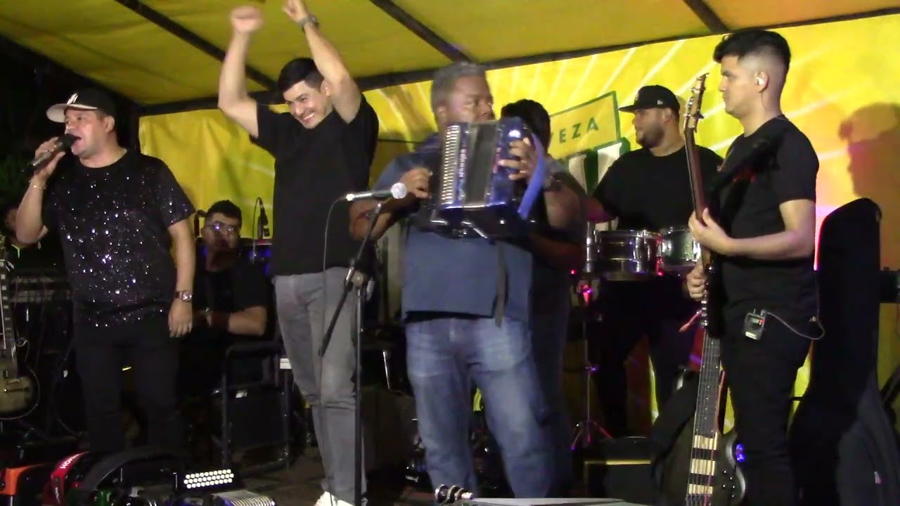 MIGUEL ROJAS-EN EL CUMPLEAÑOS DDE ALBIS CAMARENA EN SONÁ