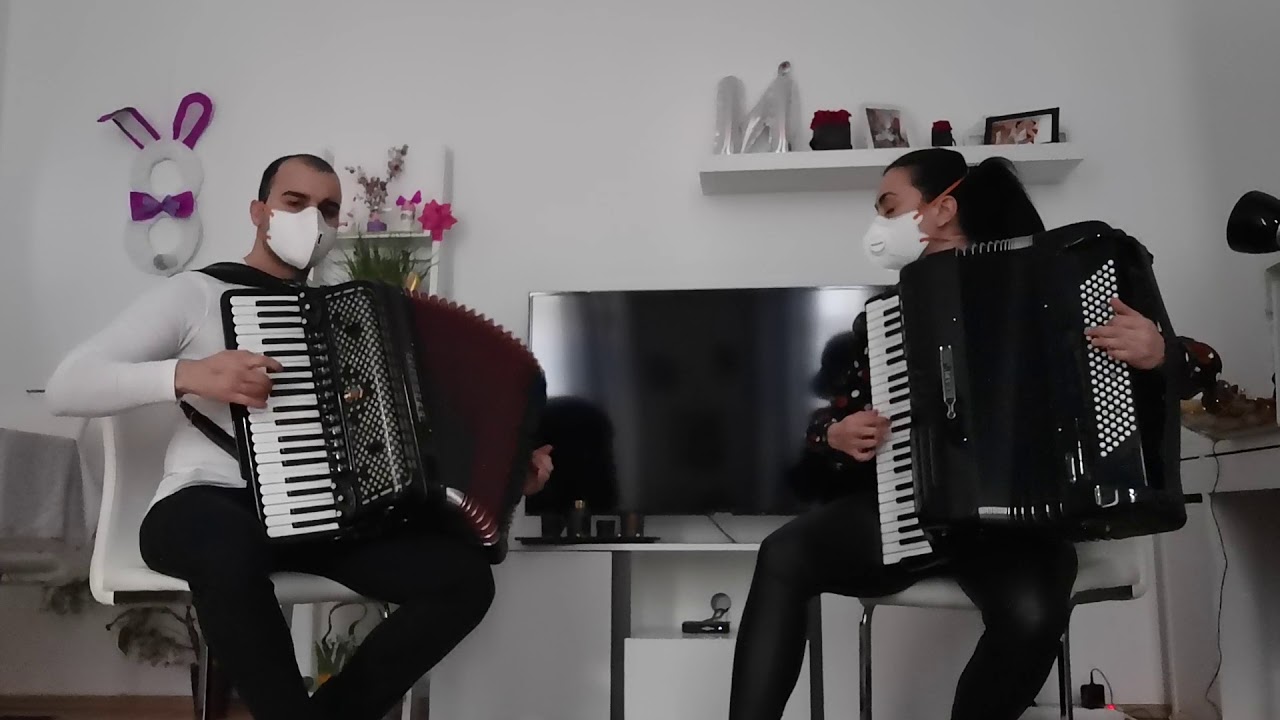 Jelena i Djordje Davidovic -  Kolo u 6 (Tomica Miljic)