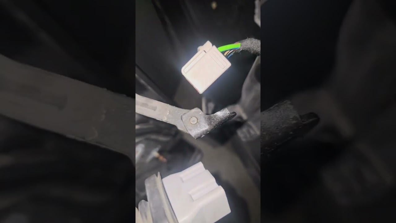 2010-2012 ford taurus rear door install/removal
