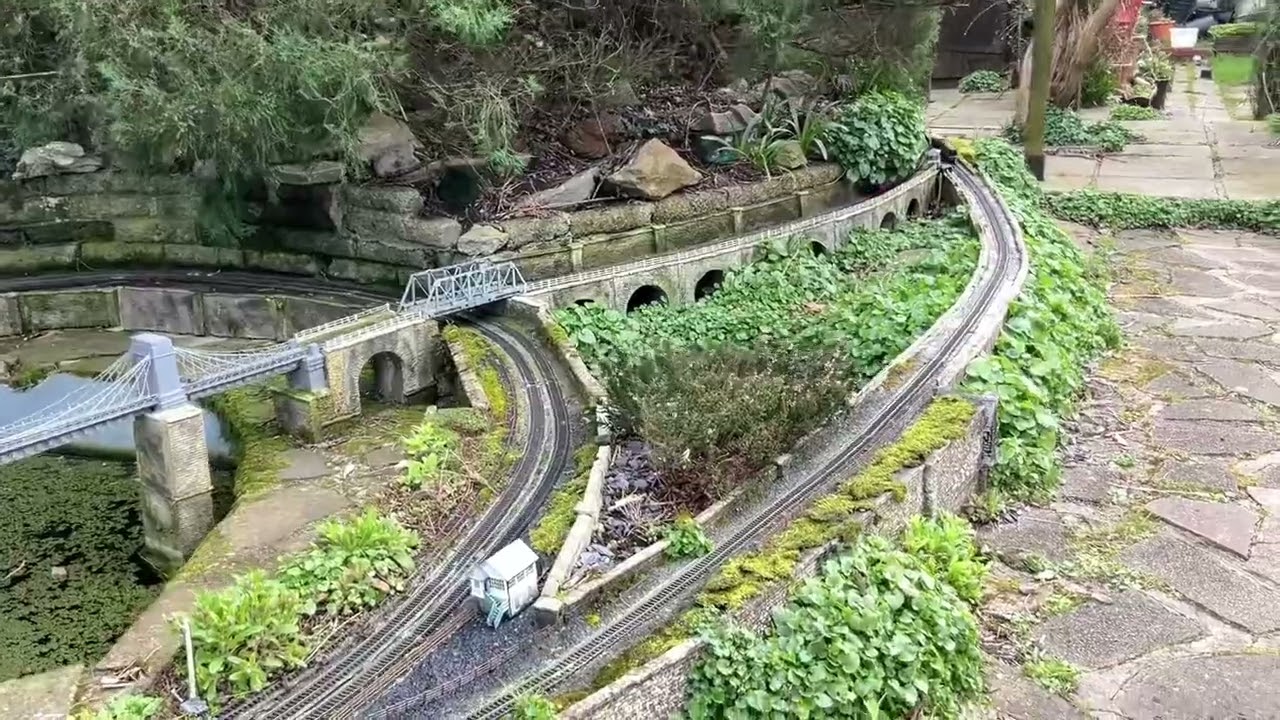 Daws Heath garden railway oo gauge hope it’s not too long had a day yesterday 9/3/24