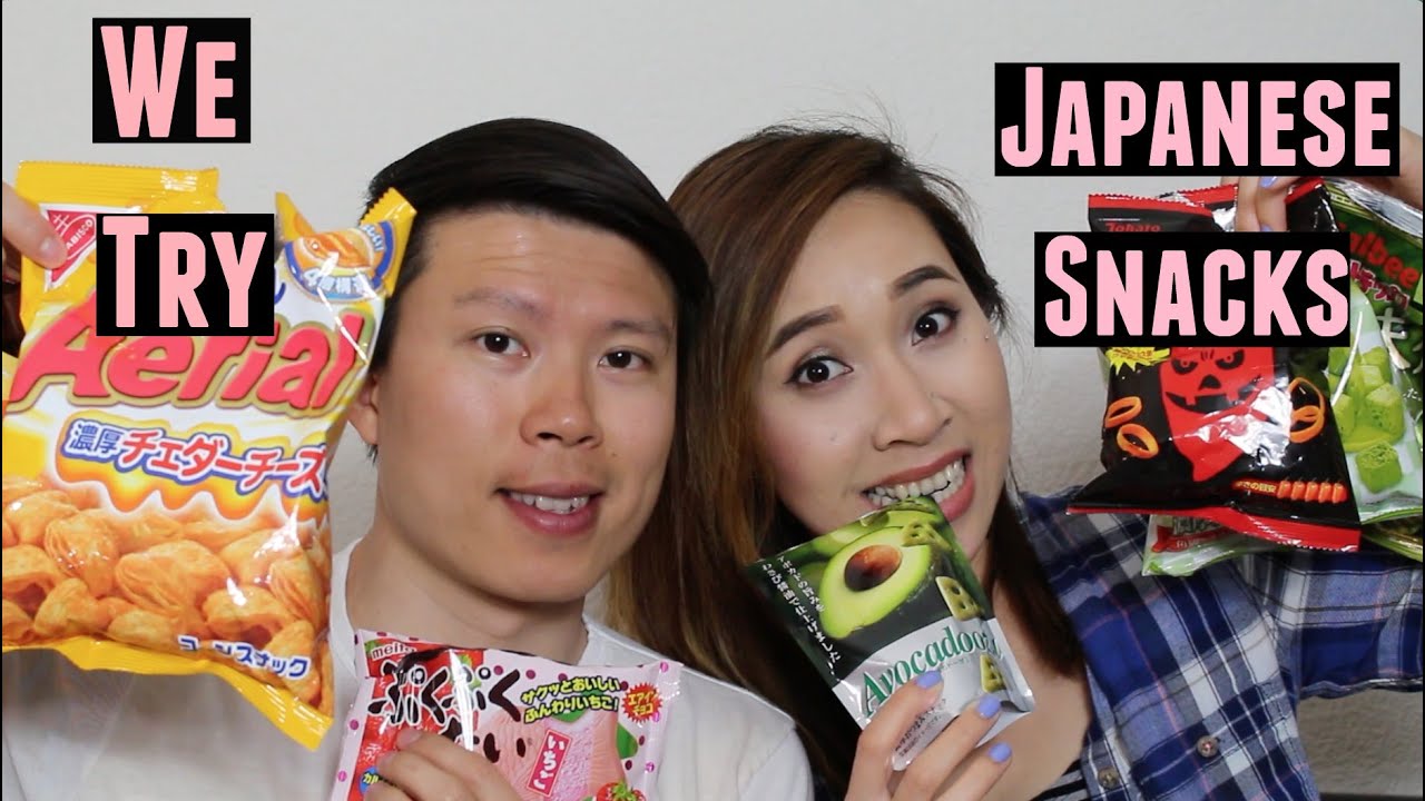 Ăn thử đồ ăn vặt của Nhật - We Try Japanese Snacks ♡Truc's hobbies♡