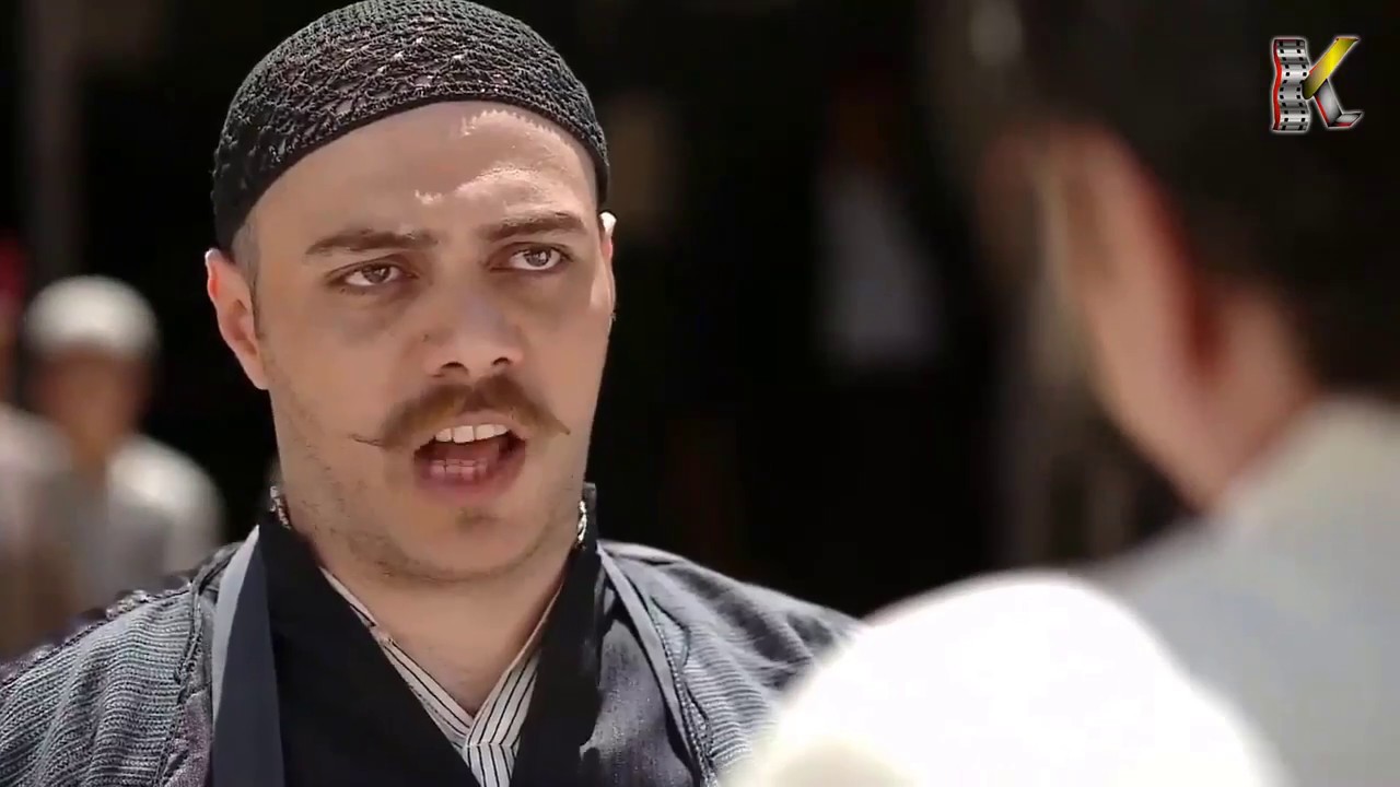 خناقة  بين ماجد و مظهر بيك بالحارة  - مسلسل عطر الشام 3
