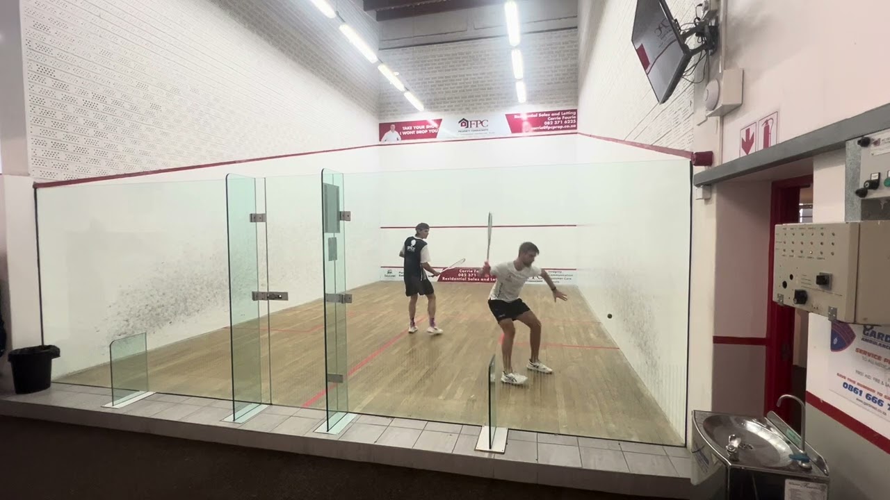Dewald Van Niekerk vs Dean Venter // Winter League  Squash // Londt Park B vs Old Grey B // 1/3
