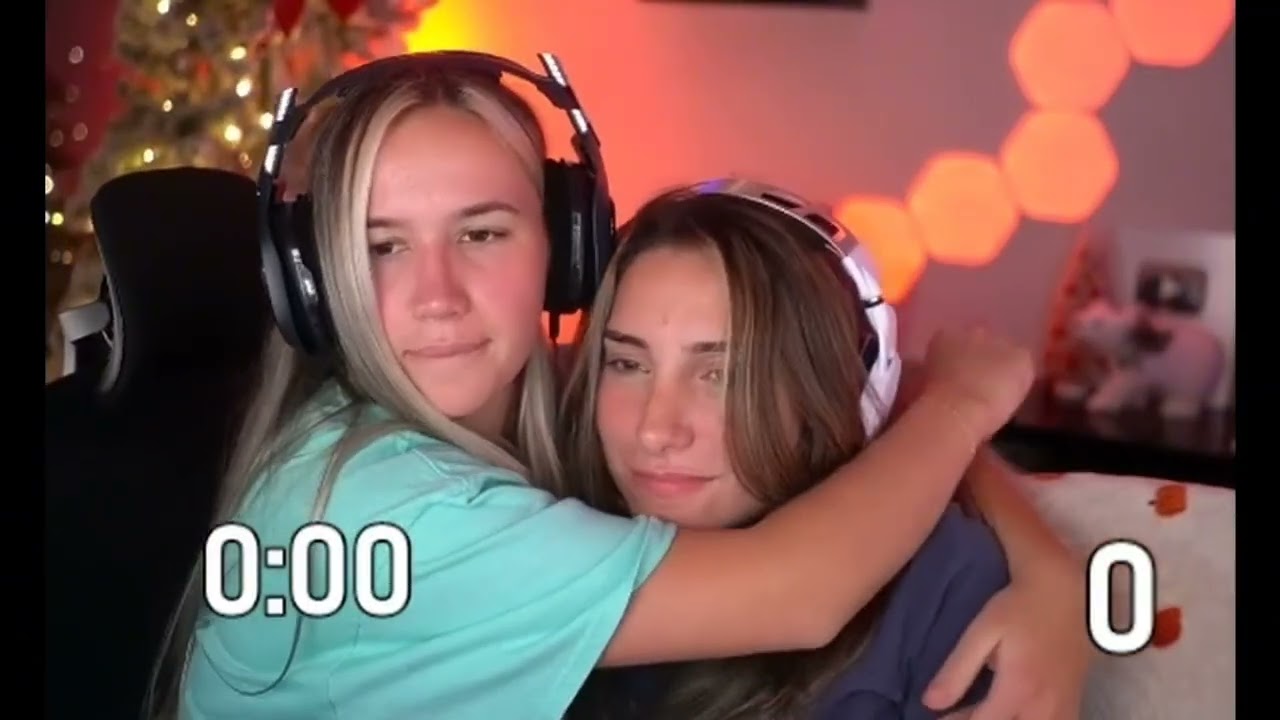 Nadia and Azra kiss compilation 💋🔥