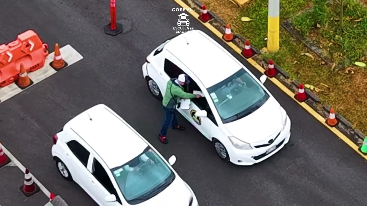Vean como le fue a JuanPa en la prueba práctica para licencia de carro en San José, Ciudad Vial