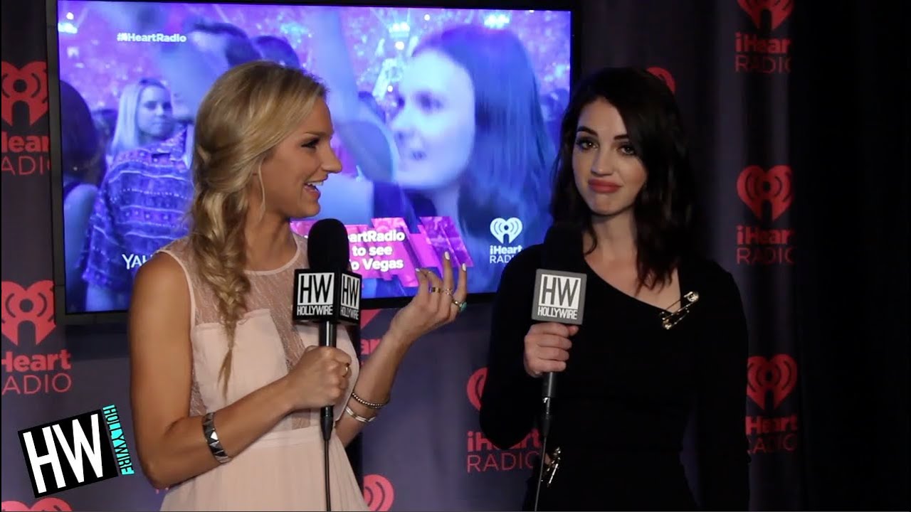 Adelaide Kane Shares Iggy Azalea Love & Talks ‘Reign’ Season 2!