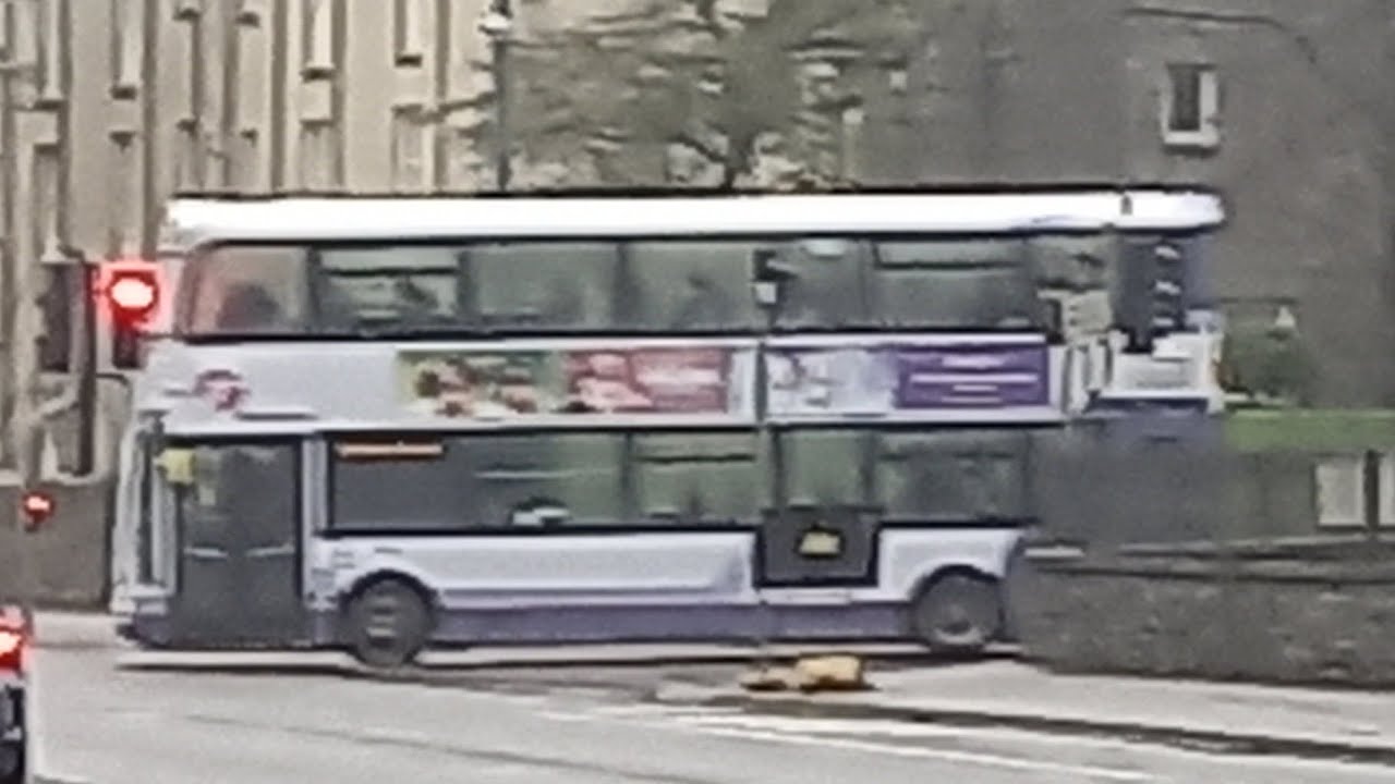 First Aberdeen 37546 MX09 GYJ Volvo B9TL Wright Eclipse Gemini *Service 20*