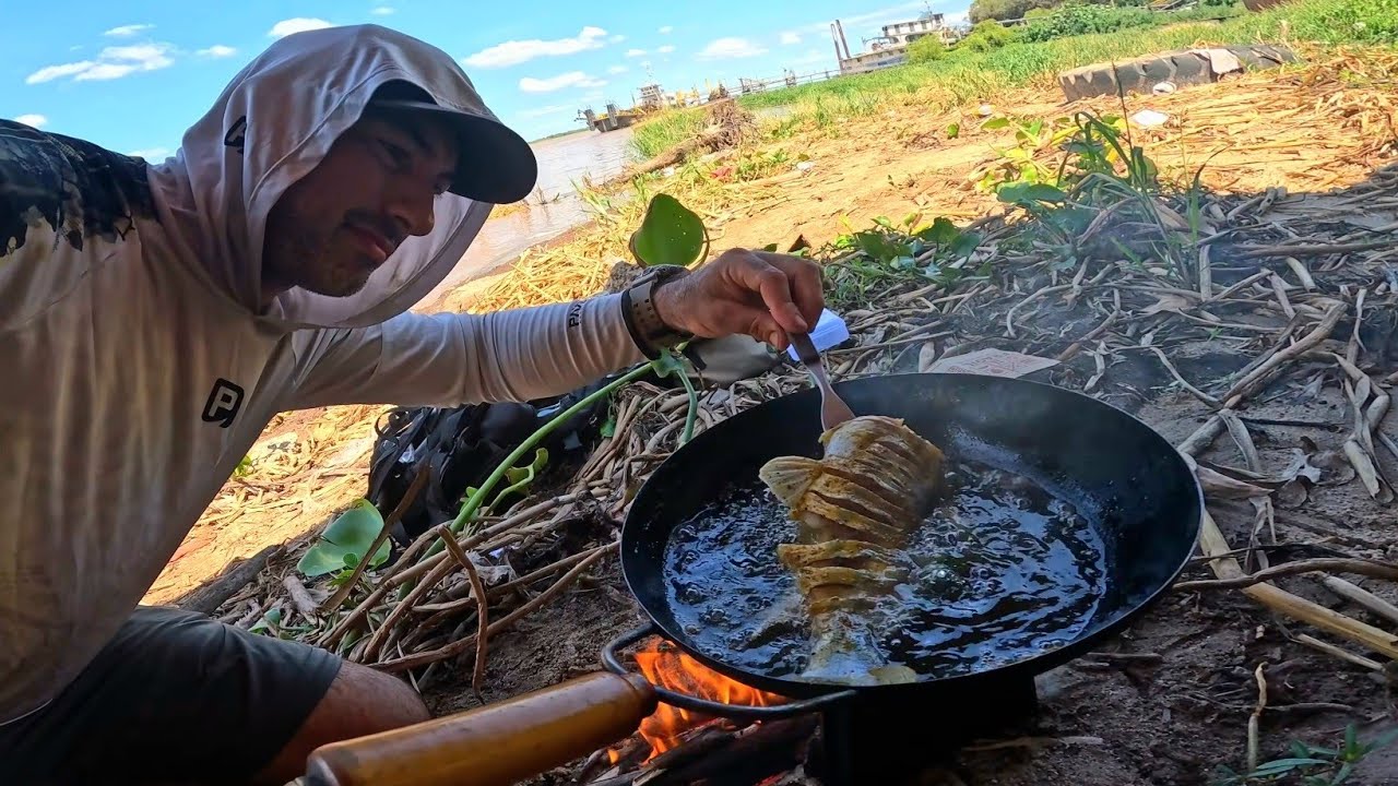Todo el día pescando, Pesca y cocina en primera persona. Pescado Frito al lado del río. Pesca urbana