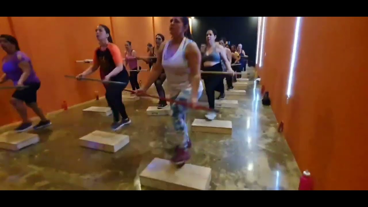 Step com Bastão - AULA COLETIVA