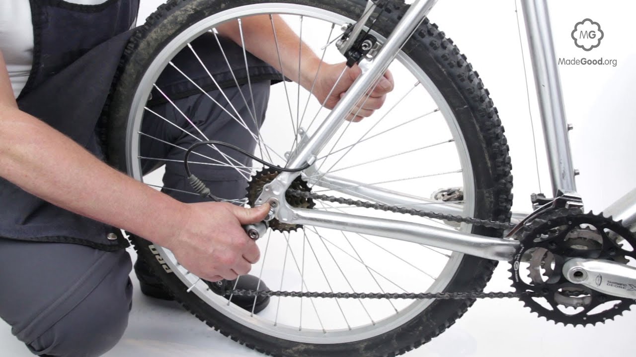 Remove A Bike&rsquo;s Rear Wheel With Wheel Nuts