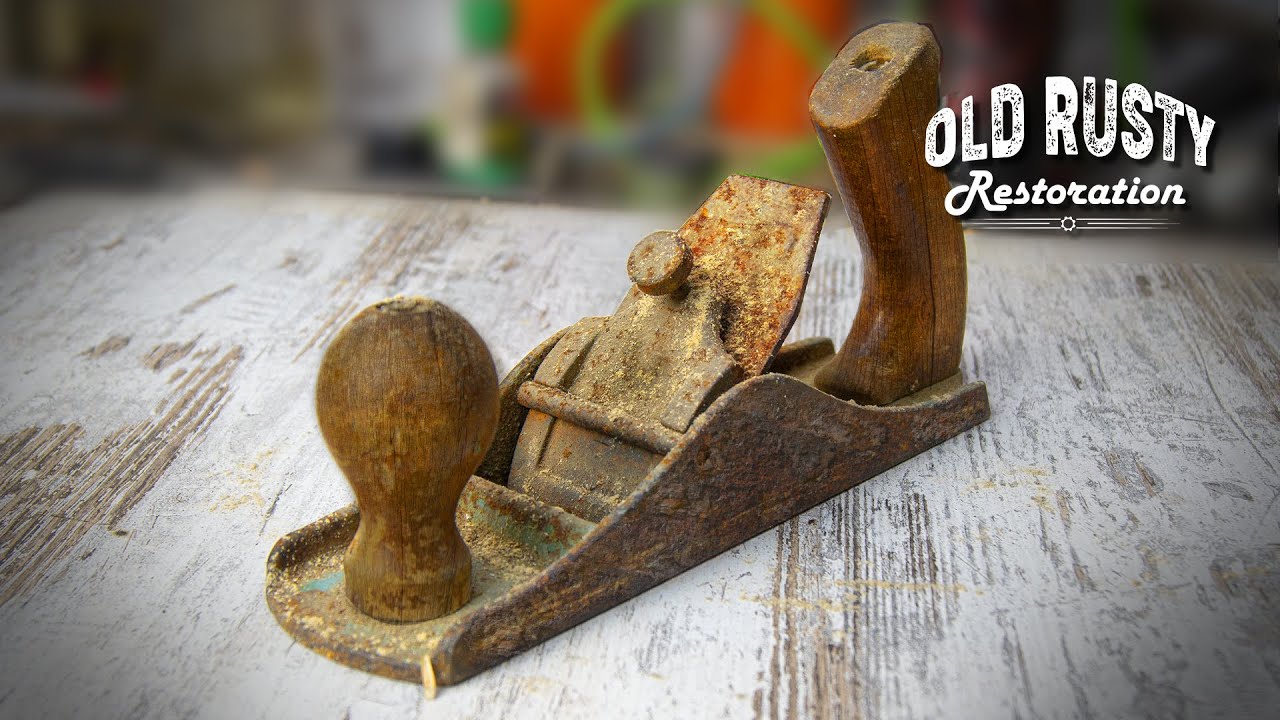 Old Rusty Hand Plane Restoration.