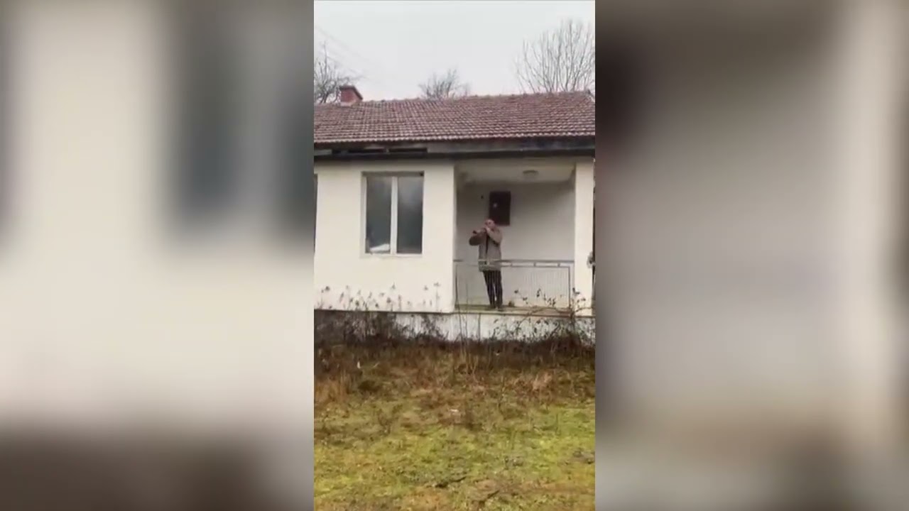 Shkolla e G&euml;rbavcit  simbol krenarie