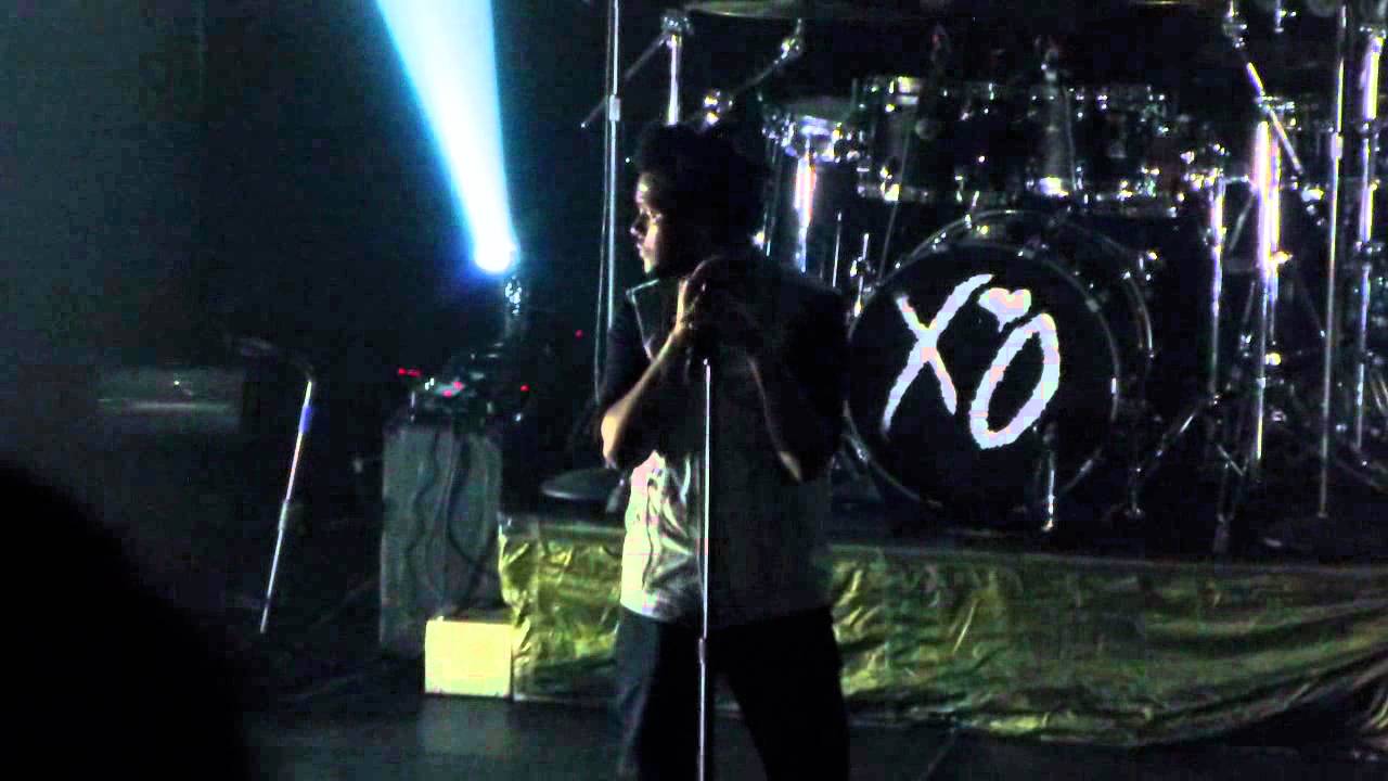 The Weeknd - The Morning - House Of Balloons (Live in Paris June 2012)