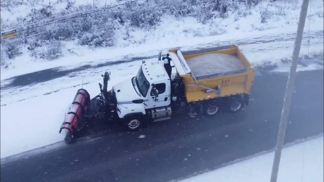 Snow Plowing city streets episode 1