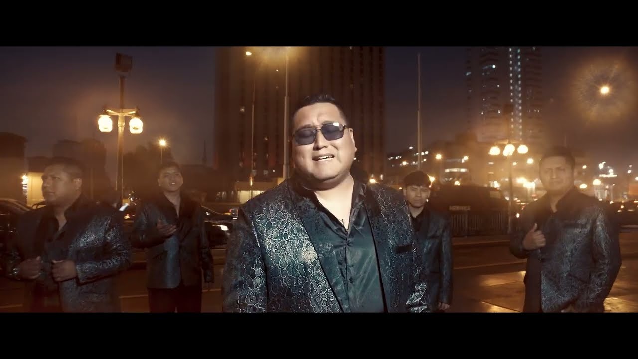 Mix murió la flor - Charlis de la cumbia (  Video Clip / Oficial )