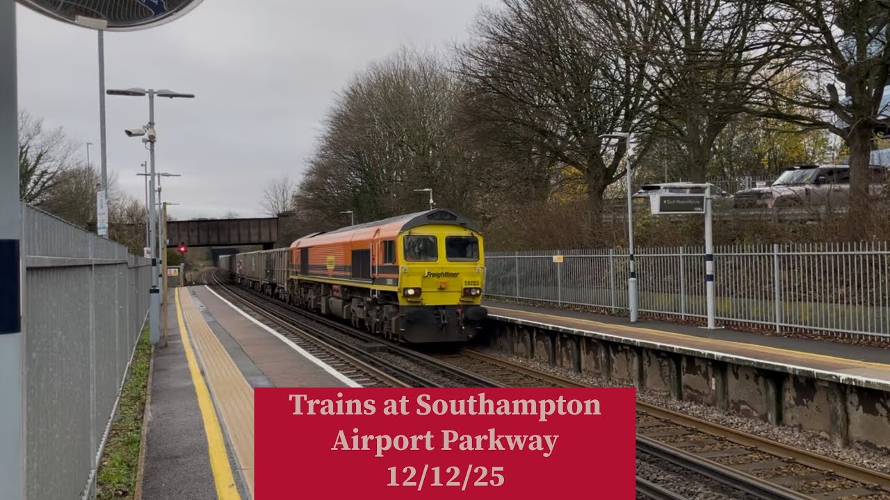 Рождество с BRLC 2025. Эпизод 12: Поезда на станции Southampton Airport Parkway, 12.12.2025.