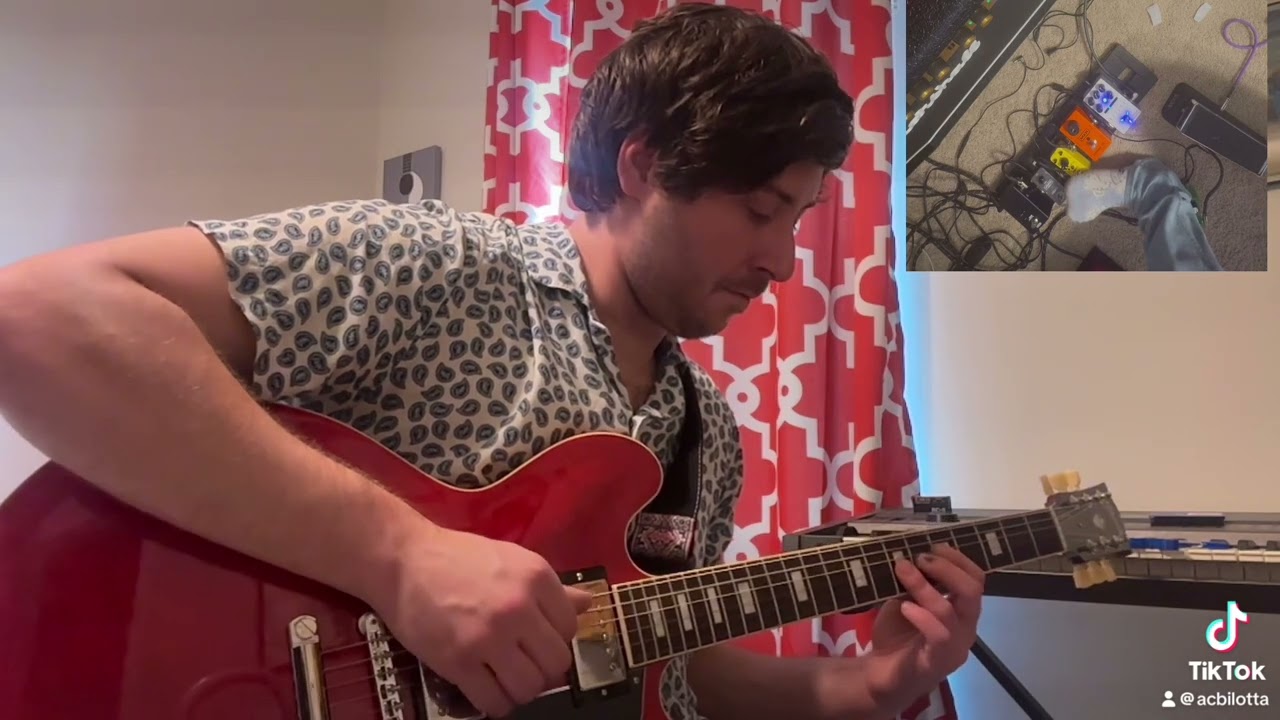 Playing with a Flamma fs02 reverb pedal
