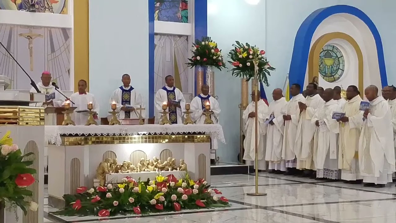 Temps fort 19:06 - 24:06 de RT chant évangélique  est en direct ! Solennité de Notre Dame D'Altagrâc
