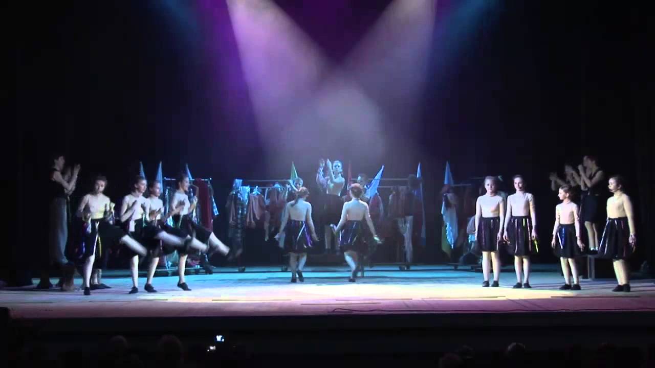 11 Radhalaila Dance
