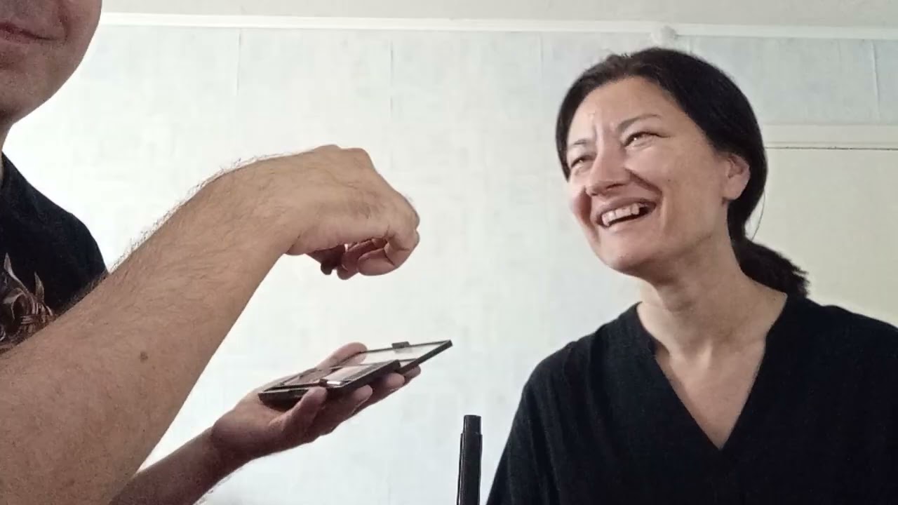ASMR. ДЕЛАЮ МАКИЯЖ СВОЕЙ ДЕВУШКЕ