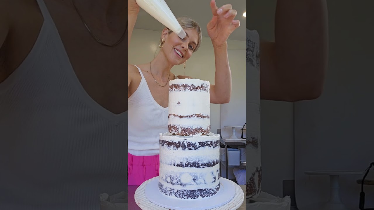 Cake tutorial how to stack a 2 tier buttercream wedding cake so it doesn't implode!