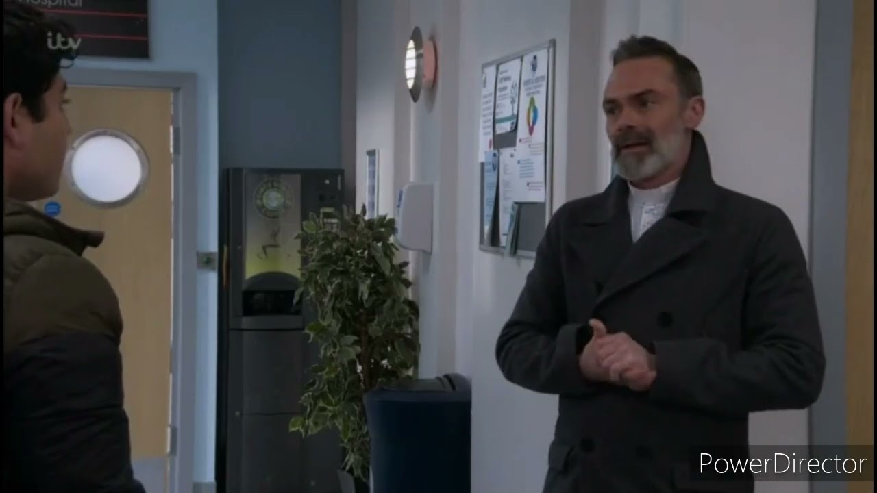 Coronation Street - Summer Gets Rushed To The Hospital After Craig Finds Her Unconscious (18/4/22)