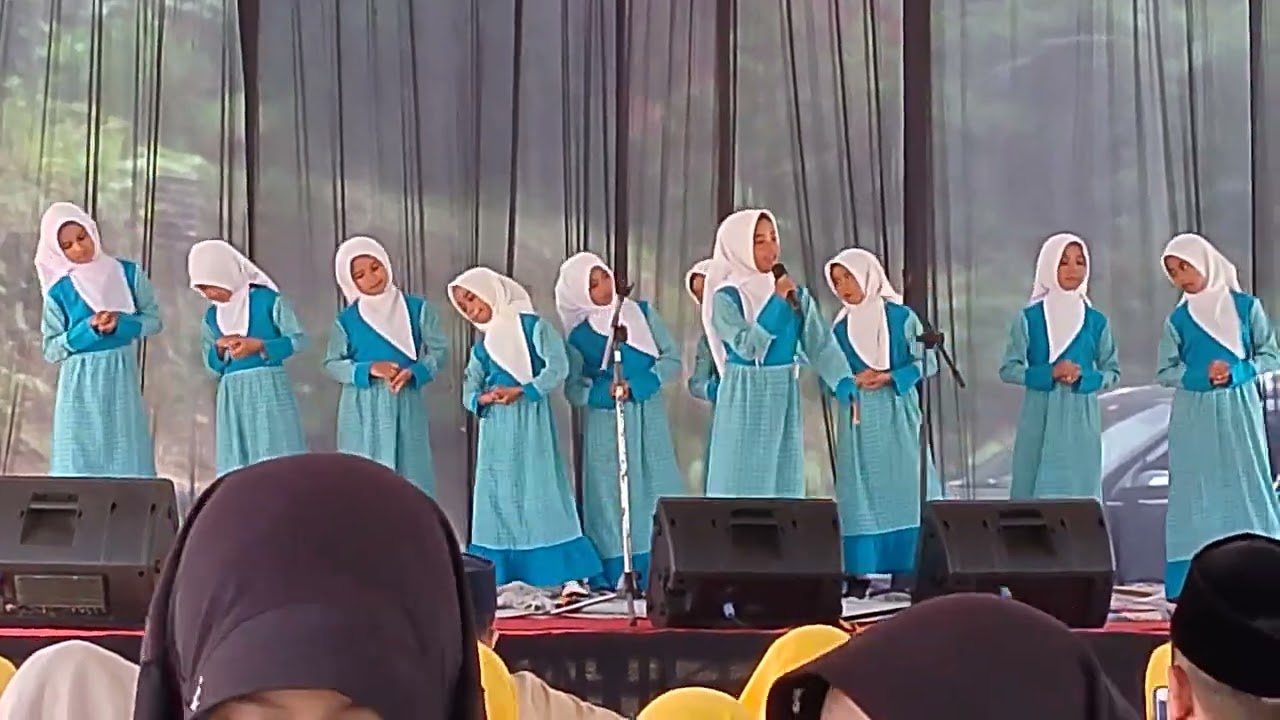 gerak dan lagu roqqota Aina ya sauqon!