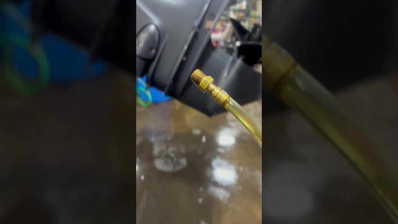 Yamaha outboard oil change trick #outboards