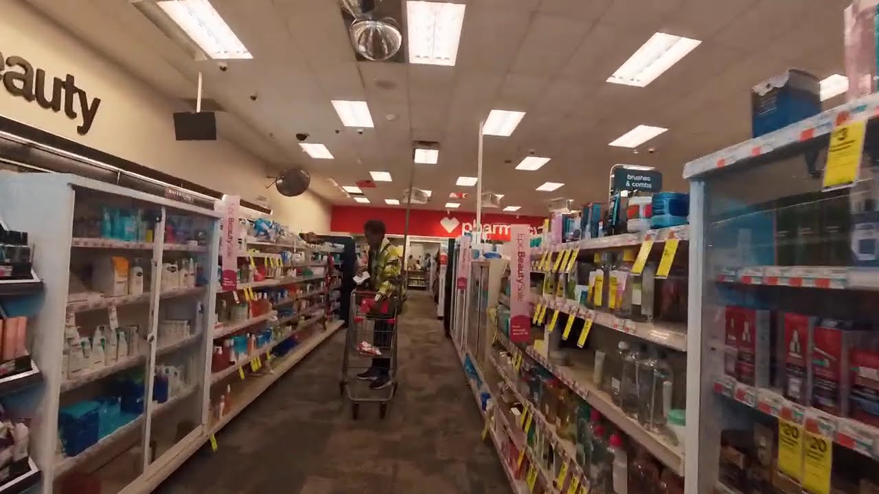 Walk around CVS in Staten Island, NY