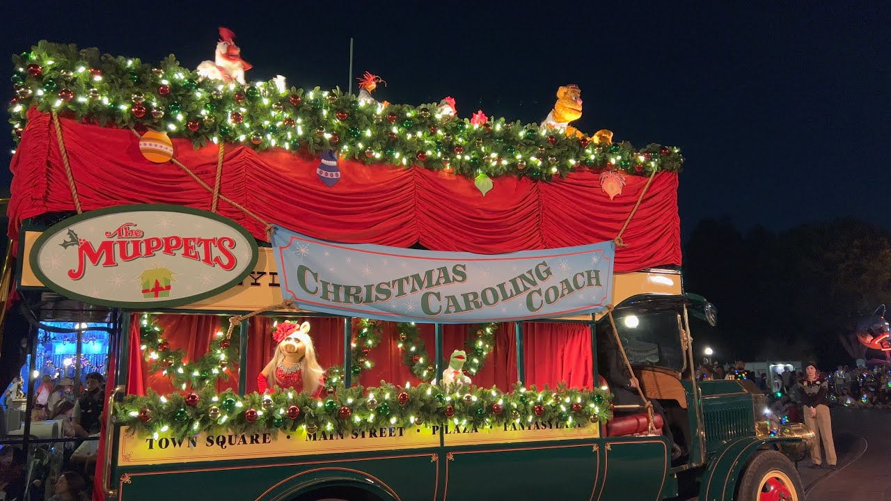Disneyland Merriest Nites - The Muppets Feliz Navidad