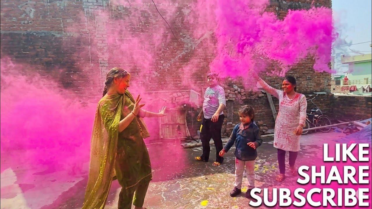 Funny and messy holi #happyholi@Theomnistream