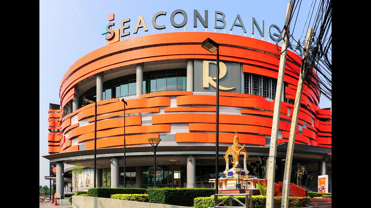 Walking through Seacon Bangkae