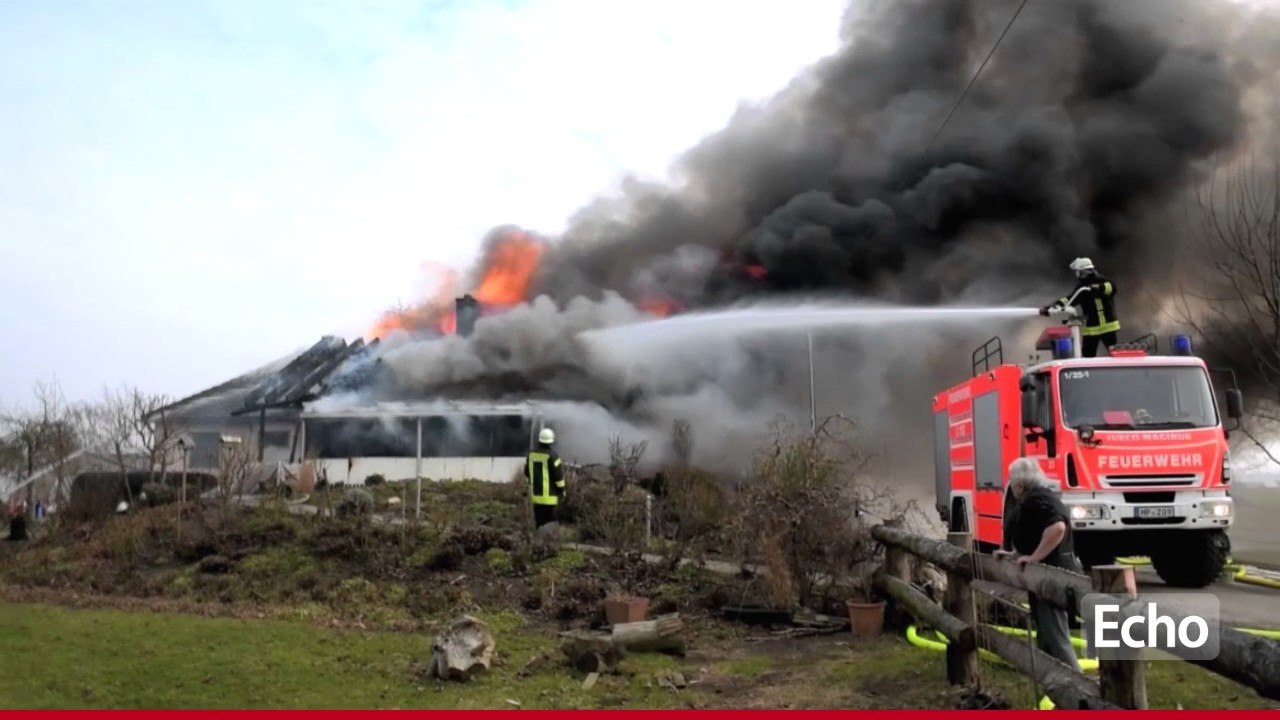 Wohnhausbrand in Lampertheim-Rosengarten