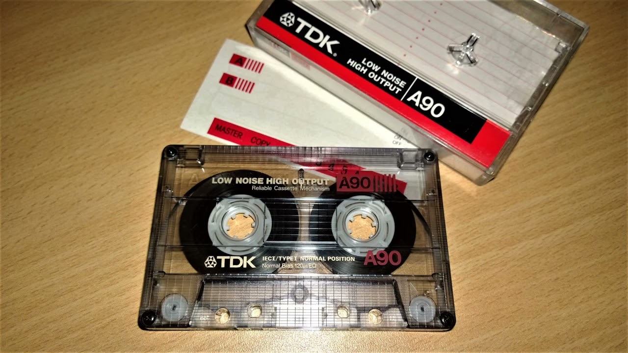 RNW.[ Radio Nederland Wereldomroep ].Se&ntilde;al de Intervalo. (IS).Carill&oacute;n. 🎧 1995 ?. Neerland&eacute;s. 1000s.