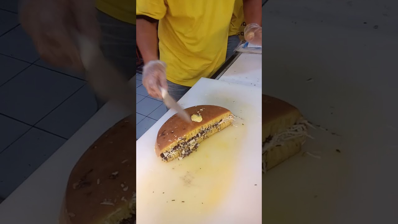 Martabak Bangka legendaris👍👍👍👍 ♥️♥️♥️♥️♥️sejak 1980♥️♥️♥️♥️♥️lokasi di serang banten👍👍👍👍