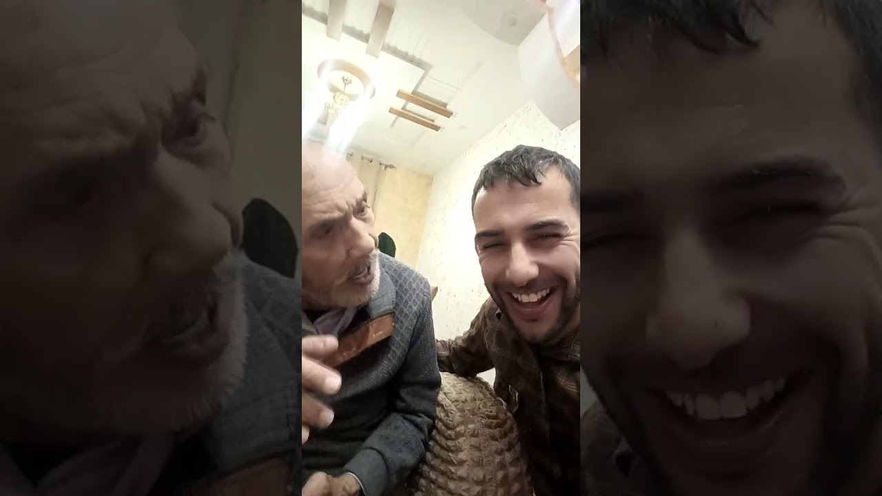 Mohand HAMAMA avec sa maman 