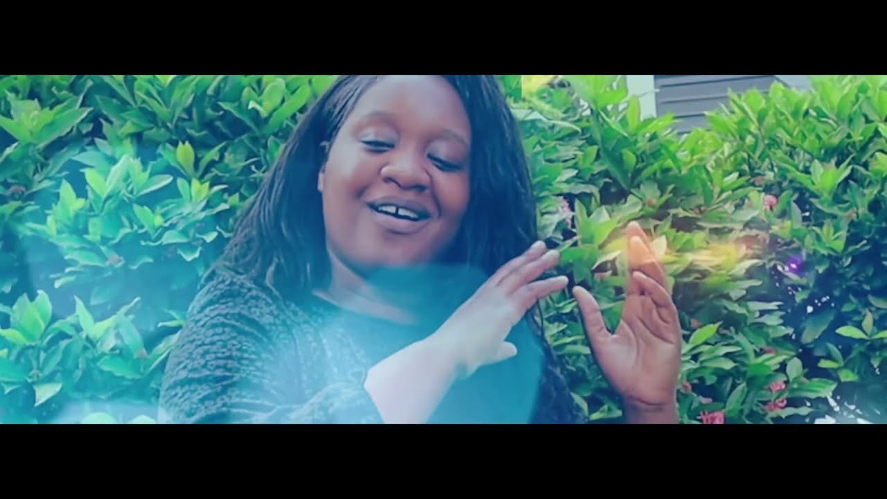 Sur ce Rocher _ Divine Mosaka T (video officielle)