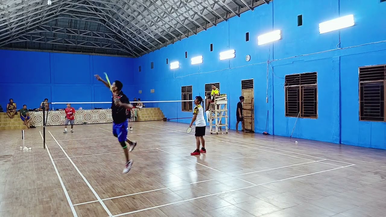 Ruslan Jini vs Roihan Alizar - penempatan dan Timing untuk Smash yg keras